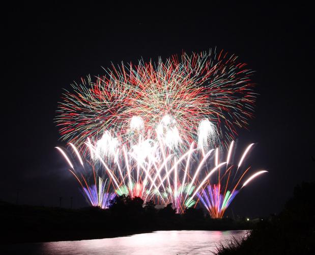 釈迦堂川花火大会 須賀川市 8月24日 ドライブコンサルタント 釈迦堂川花火大会 須賀川市 8月24日 ドライブコンサルタント