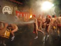 川原湯温泉湯かけ祭り