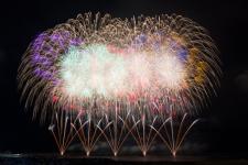 新潟祭り花火大会（新潟市：8月11日）