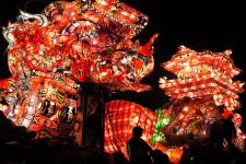 津沢夜高あんどん祭