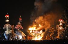 野沢温泉道祖神祭り