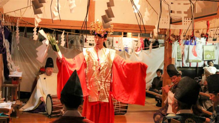 保呂羽山の霜月神楽
