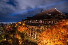 夜間特別拝観（清水寺）