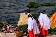 雛流し（淡島神社）