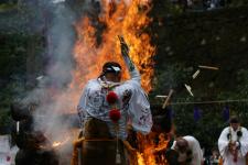 三徳山秋会式（炎の祭典）