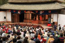 肥土山農村歌舞伎（離宮八幡神社）