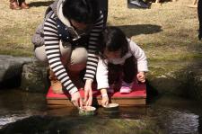 流し雛（仙巌園）
