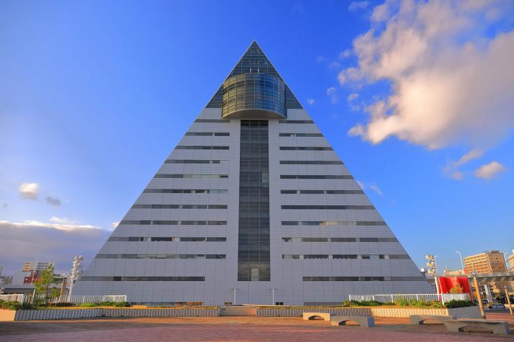 青森県観光物産館アスパム