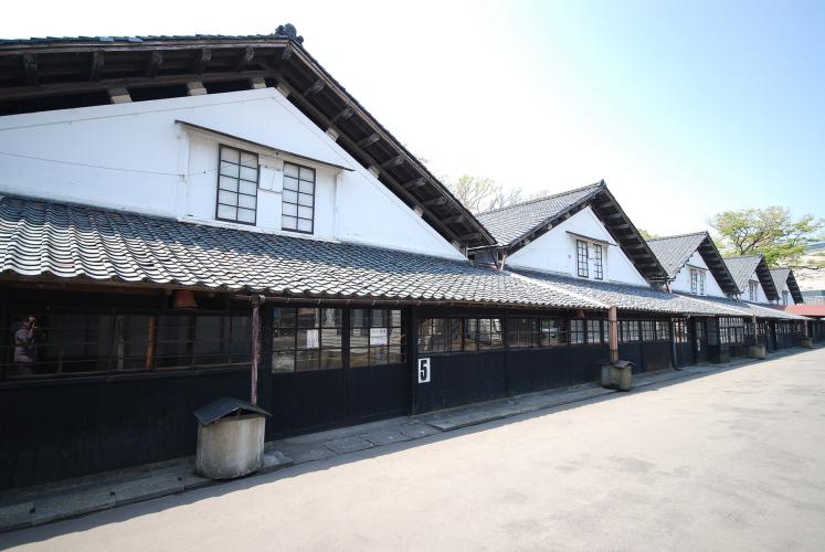 山居倉庫