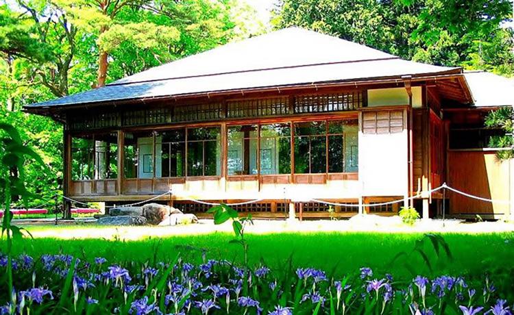 福島県迎賓館(旧高松宮翁島別邸)