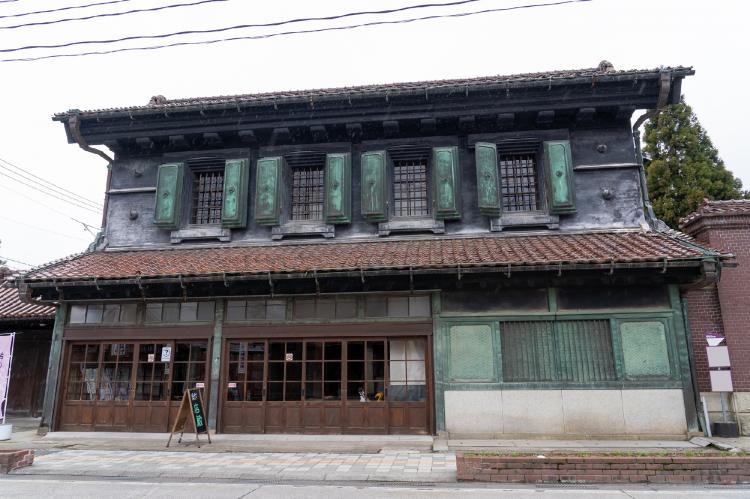 旧甲斐家蔵住宅