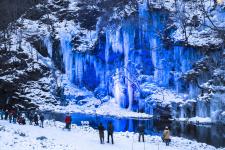 三十槌の氷柱