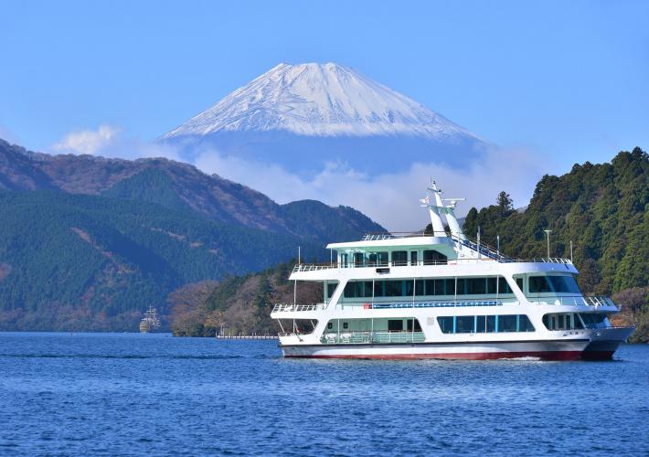 芦ノ湖遊覧船(箱根関所跡港)