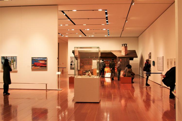 新潟県立万代島美術館 ドライブコンサルタント