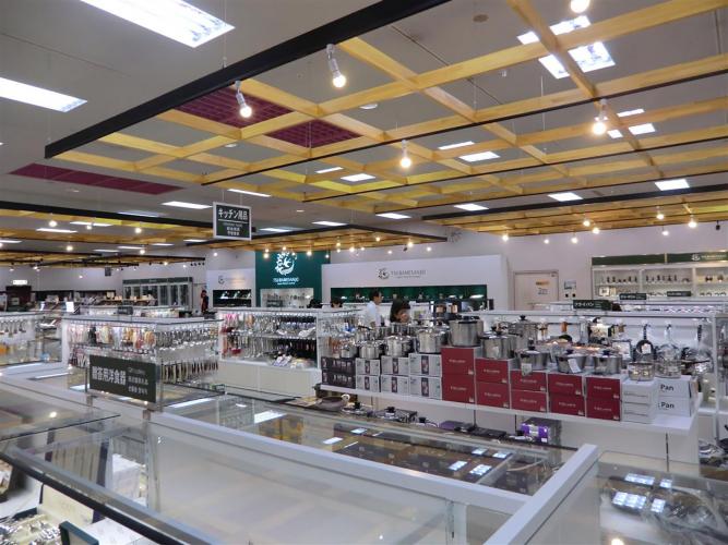 道の駅燕三条地場産センター