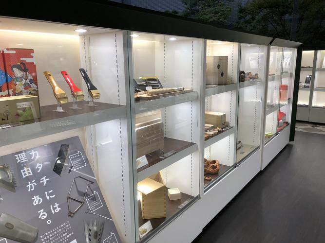 道の駅燕三条地場産センター