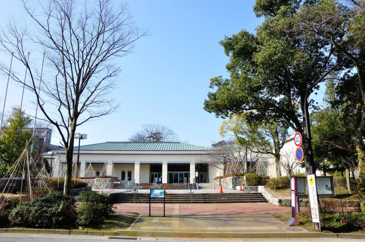 石川県立美術館