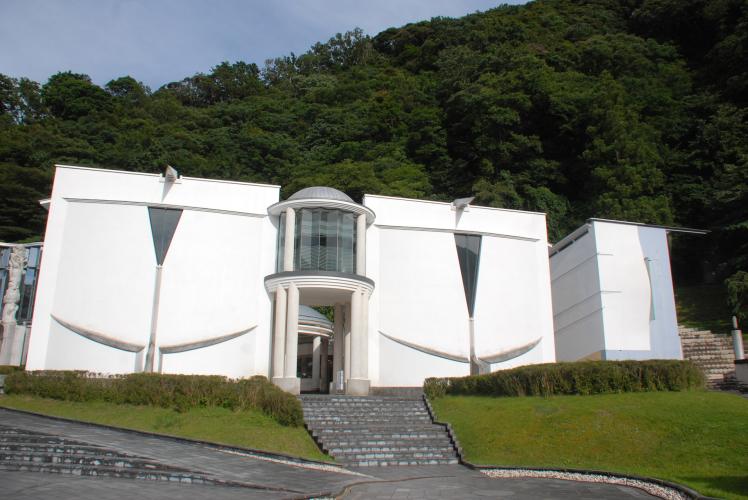 伊豆の長八美術館