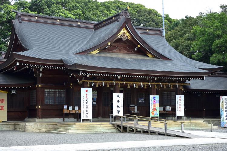 砥鹿神社