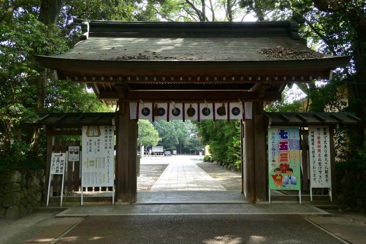 砥鹿神社