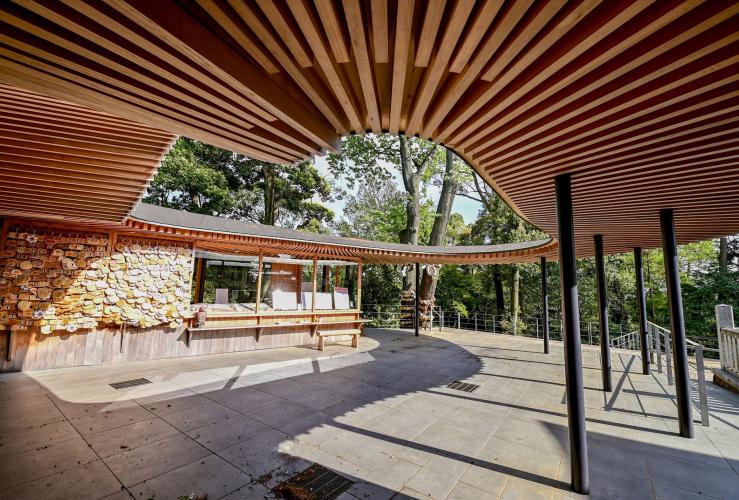 白山宮境内社 足王社