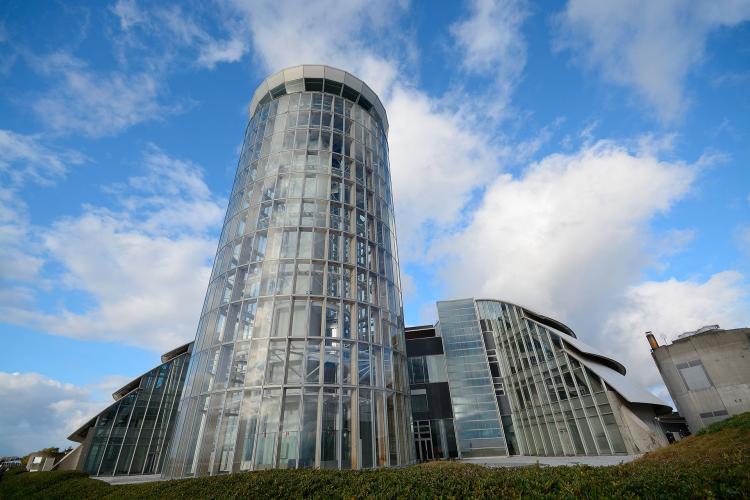 夢みなとタワー・夢みなと公園