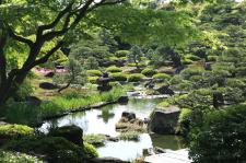由志園