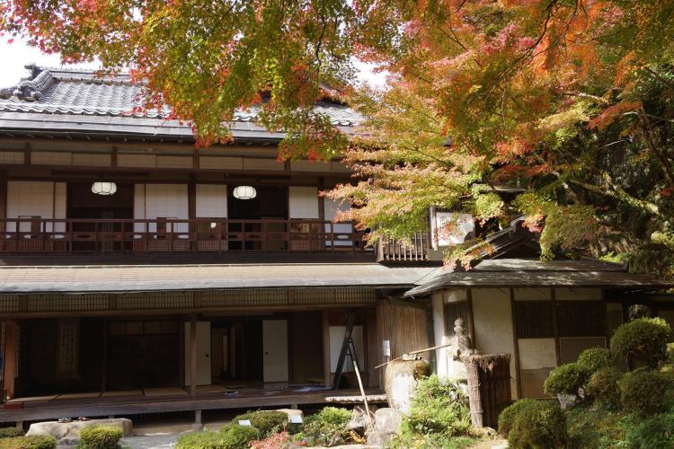 堀庭園(旧堀氏庭園)