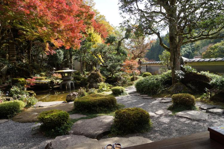 堀庭園(旧堀氏庭園)