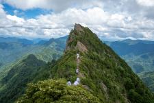 石鎚山