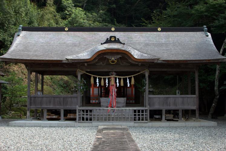 鳴無神社 ドライブコンサルタント