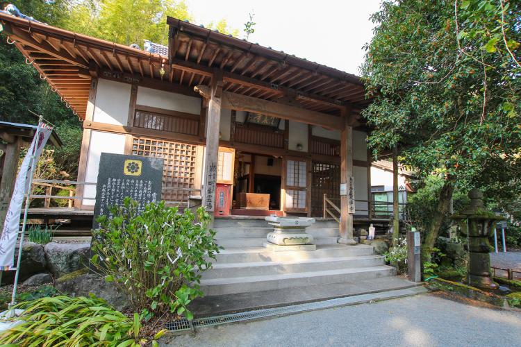 霊巌洞・霊厳禅寺