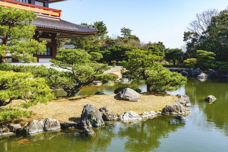 蓮華院誕生寺奥之院