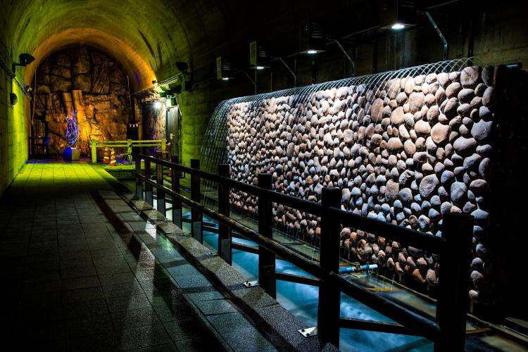 高森湧水トンネル公園