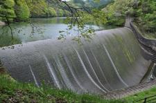 白水溜池堰堤（白水ダム）