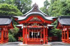 枚岡神社