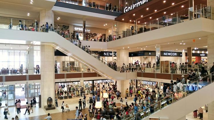 イオンモール沖縄ライカム ドライブコンサルタント